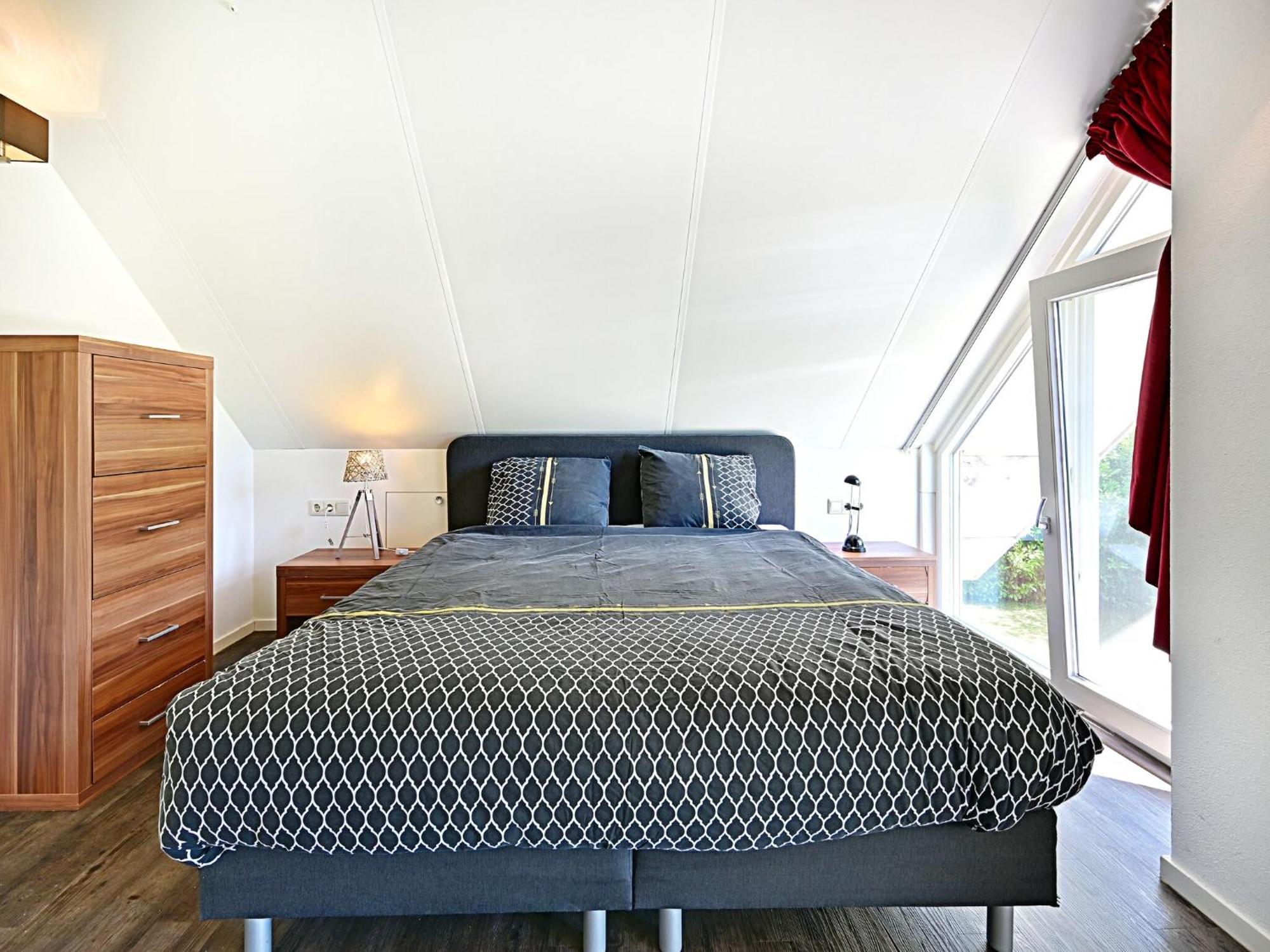 Chalet With Gorgeous View Of The Natural Surroundings Weerselo Exterior photo