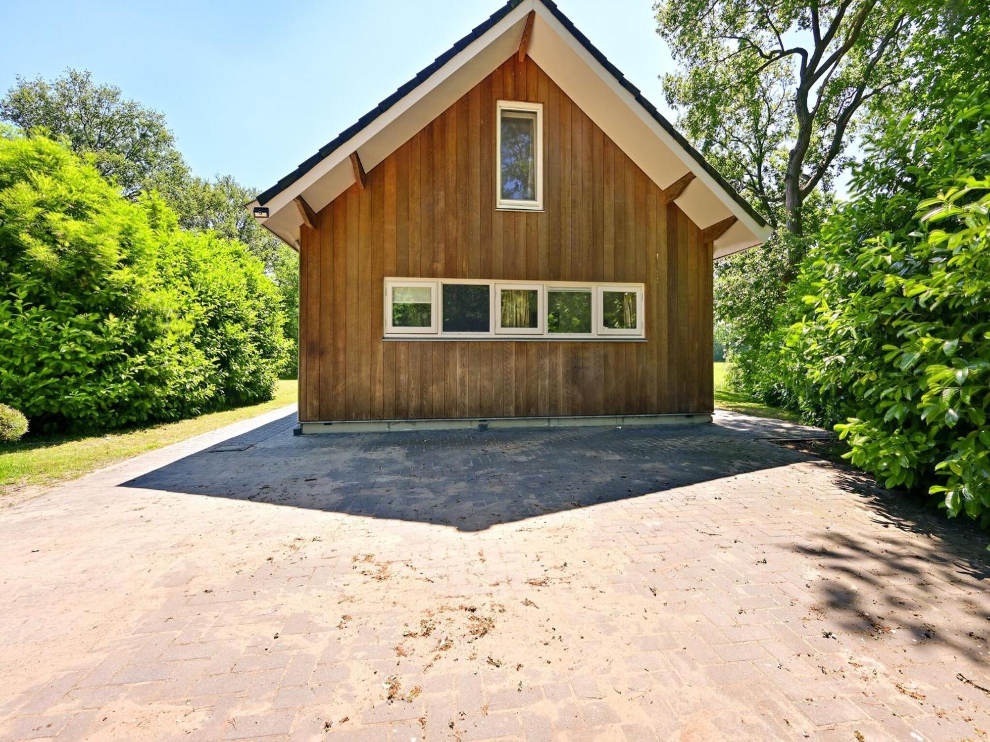 Chalet With Gorgeous View Of The Natural Surroundings Weerselo Exterior photo